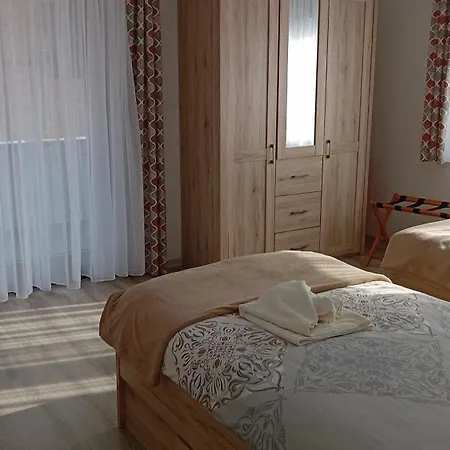 דירה Rjs Lambach Gbr, Am Dorfplatz