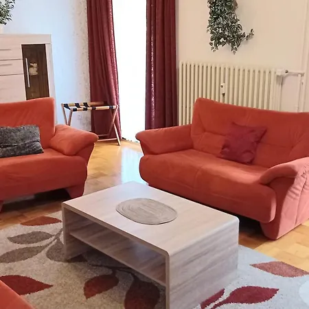 Apartment Rjs Lambach Gbr, Am Dorfplatz Waldkappel